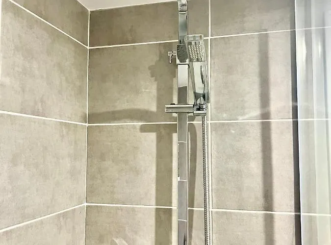 Apartment La Douceur De L'allier, Proche Gare, Avec Services Premium, By Primo C0nciergerie